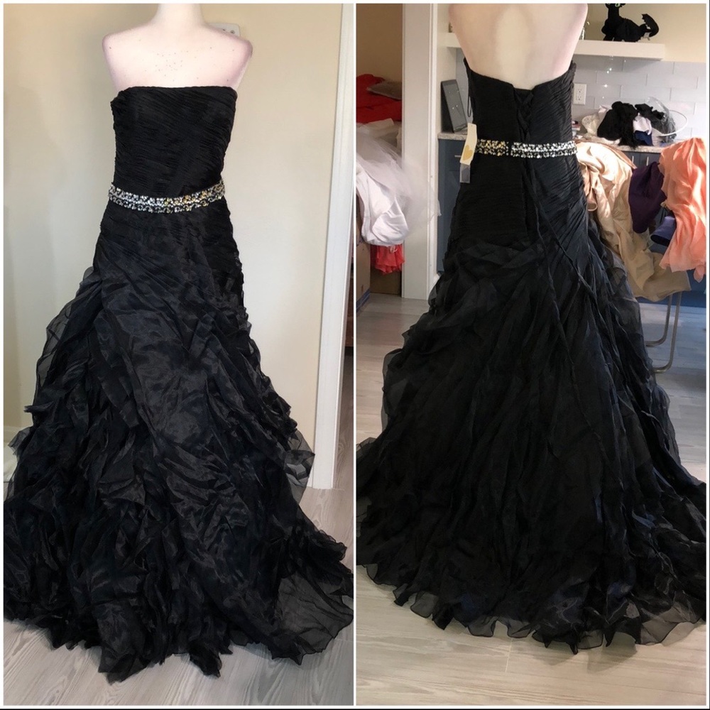 Chiffon/taffeta ruffled bottom